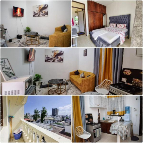 Gee's Hidden Gem Apartment in Mombasa CBD - Parking
